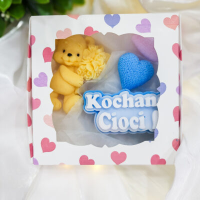 Zestaw „Kochanej Cioci” – mydlany prezent na zakończenie roku