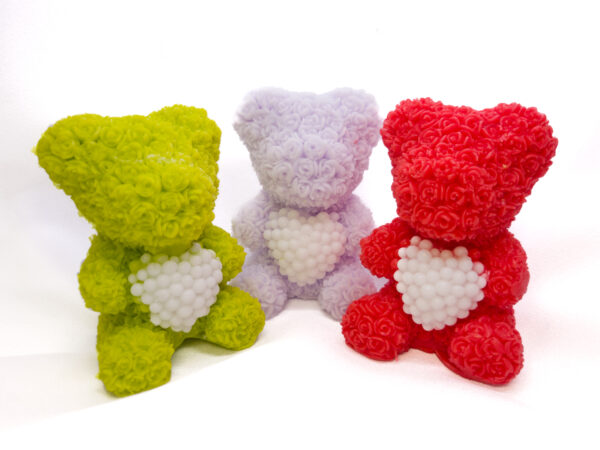 Mydlany Miś z Róż – ręcznie robione mydełko glicerynowe z sercem